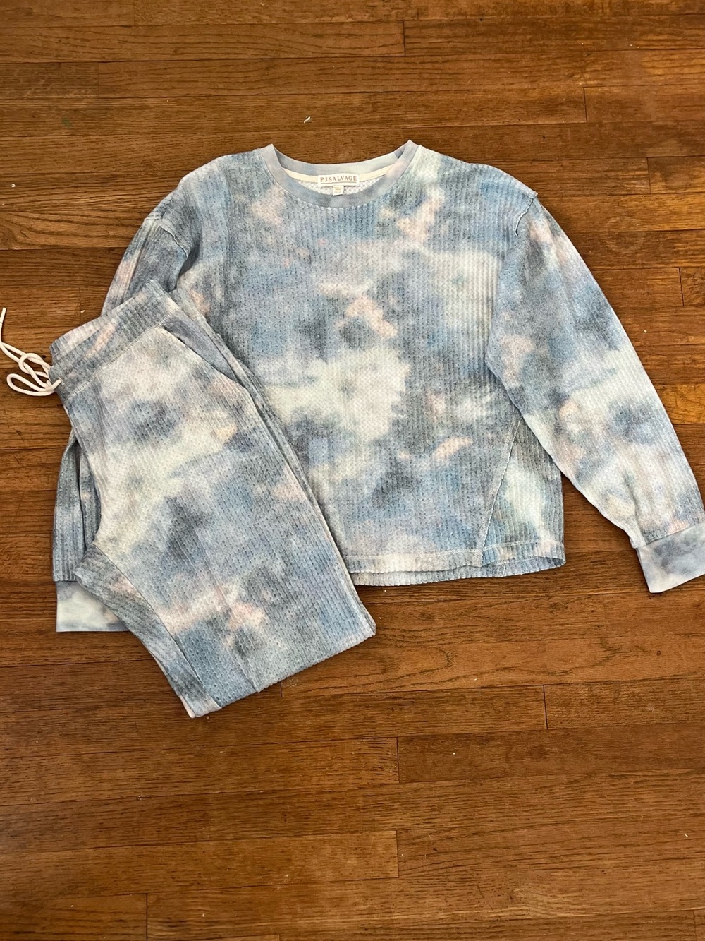 PJ Salvage Blue and White Tie-Dye Ribbed Lounge Set